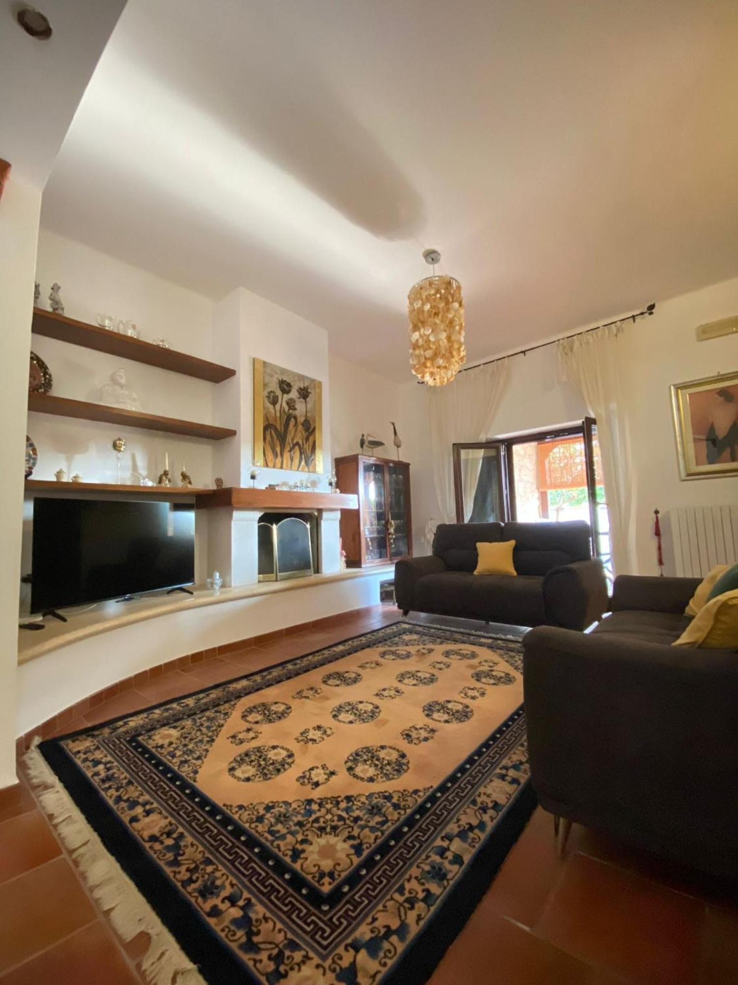 Villa Ginevra ตารันโต ภายนอก รูปภาพ